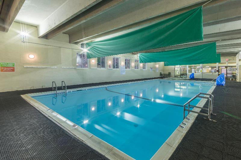 Holiday Inn Club Vacations Oak N Spruce Resort In The Berkshires Лий Екстериор снимка